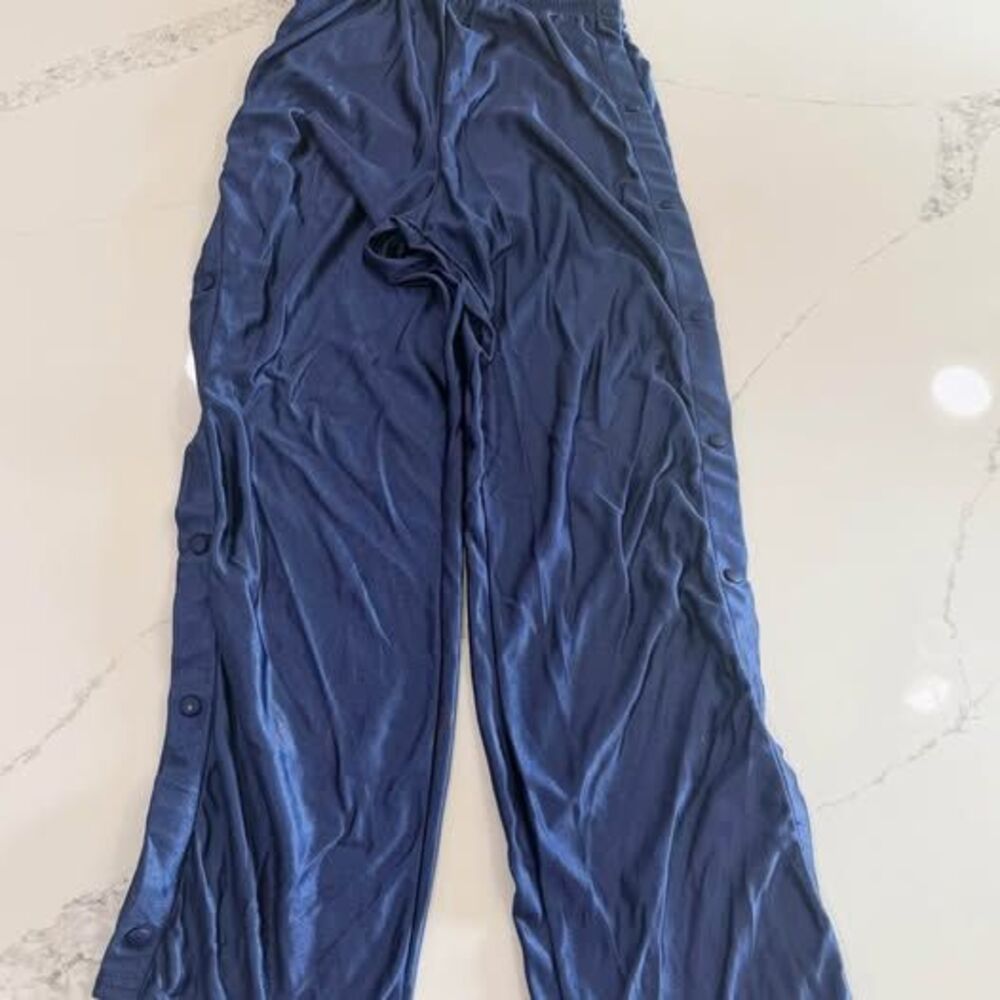 Navy Blue Dodger snap‑away warm up pants Medium 12–18”W, 13”R, 29” inseam Track